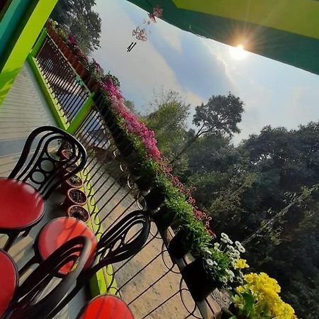 Greenery Homestay ดาร์จีลิง ภายนอก รูปภาพ