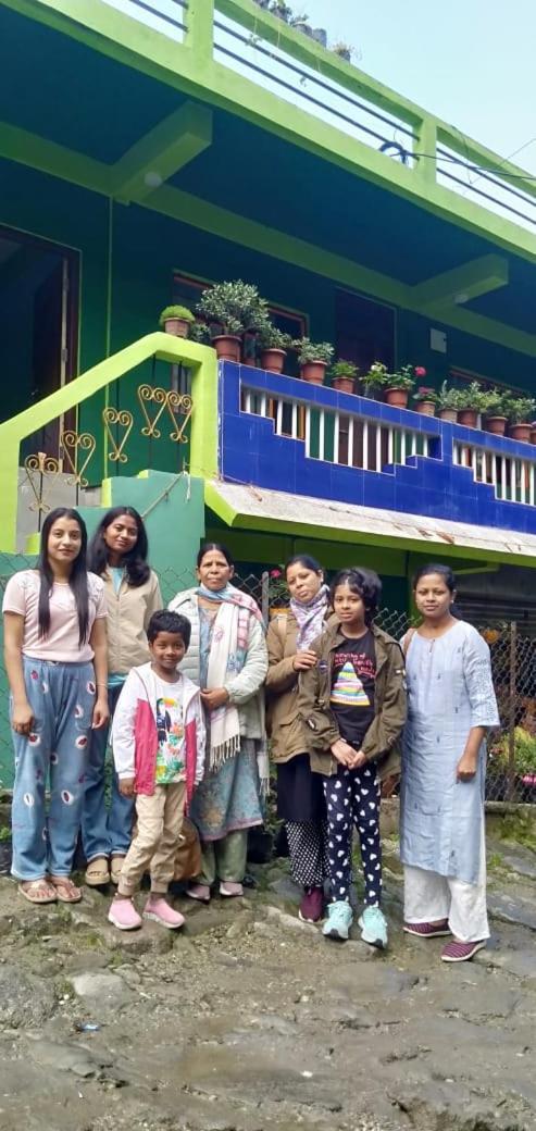 Greenery Homestay ดาร์จีลิง ภายนอก รูปภาพ